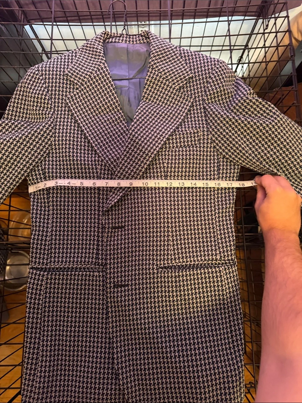 Classic Houndstooth Sport Coat in Navy and White